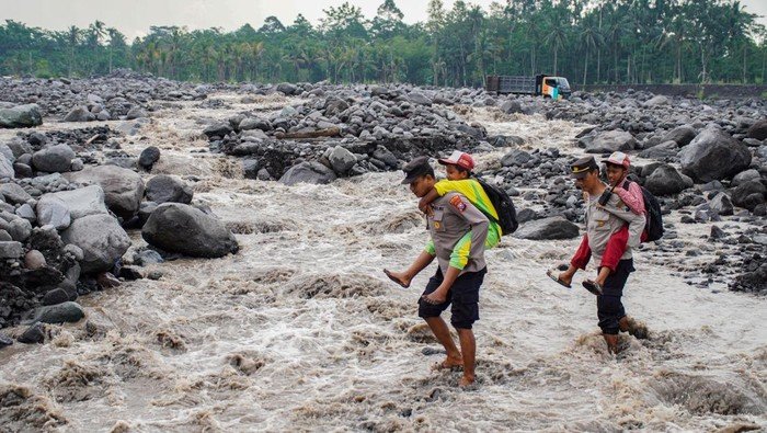 Menimbang Ulang: Keparahan Krisis Kepercayaan Publik terhadap Kepolisian dalam Masyarakat Demokratis