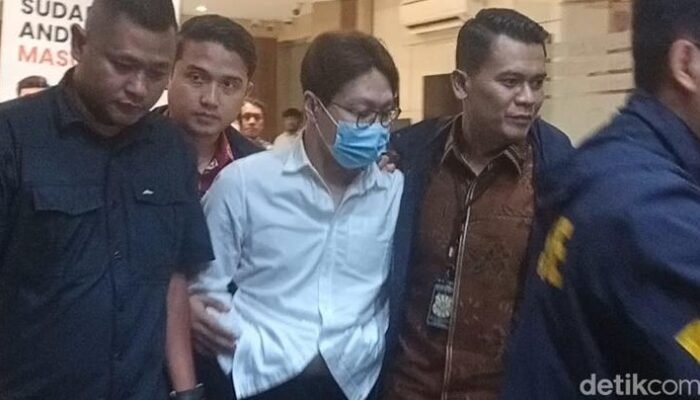 [Scandal Richard Lee: Kenapa Pilih Live TikTok Daripada Kepolisian?]