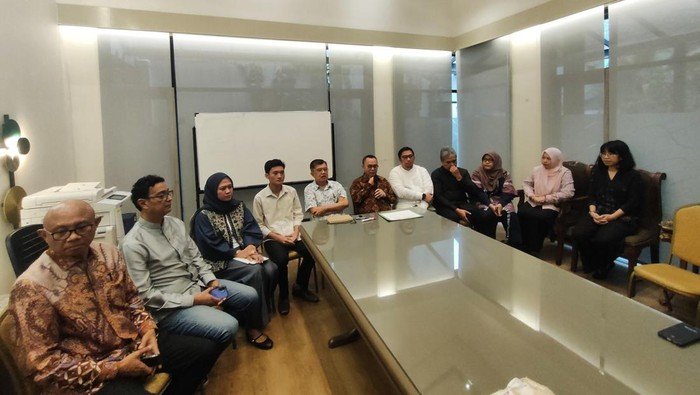 Sejumlah Tokoh Lintas Generasi Sambangi Kediaman JK, Ini yang Dibahas - Update 1