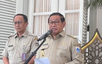 [Pramono Berduka 4 Orang Tewas Akibat Longsor Gunungan Sampah Bantargebang: Kebijakan Sampah yang Gagal?]