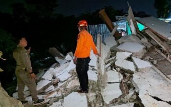 “Hujan Deras Nyabu, Rumah 2 Lantai di Bogor Ambruk dalam Sekejap!”