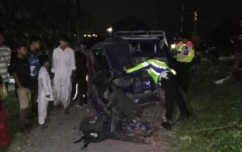 KRL Tabrak Pikap, Tragedi di Bogor: 1 Orang Luka!
