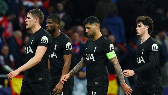 Nangis atau Bertempur? Tudor Beri Pilihan kepada Tottenham