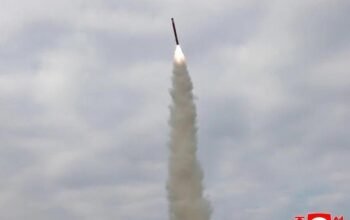 **Korut Tembakkan Rudal Balistik ke Lautan, Bikin Gebrakan Internasional**