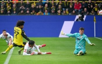 Dortmund Vs Augsburg: Die Borussen Tundukkan Augsburg 2-0, Menjaga Gelar Juara!