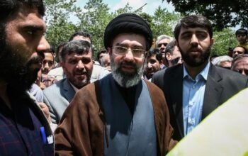 **Misteri Penerbangan Mojtaba Khamenei ke Rusia: Apa yang Sebenarnya Terjadi?**