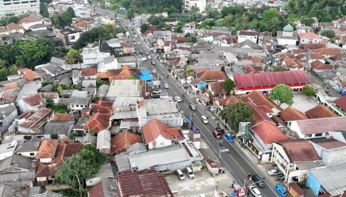Drone Polisi Siap Pantau Jalur Puncak Bogor, Jaga Keamanan Lebaran!