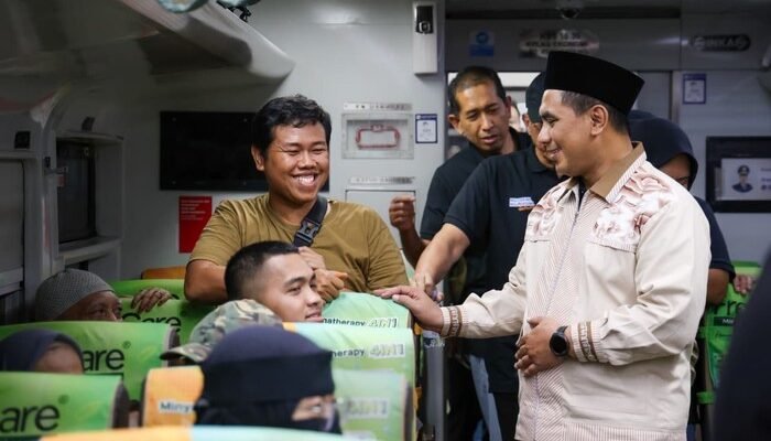 “Gus Yasin Tutup Mudik Gratis Jateng, Ratusan Pemudik Diberangkatkan: Perubahan Strategis yang Menjanjikan” (Kategori: Berita)