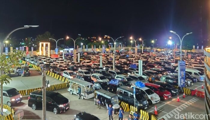 Menhub: Puncak Arus Mudik di Pelabuhan Merak Terjadi Malam Ini – Update 2