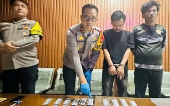 [Pria Parung Jatuh dalam Jaringan ‘T-Rex’ dan 200 Bong, Kejahatan Narkoba Terungkap!](https://www.contoh.com)