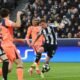 Pressing Newcastle Merepotkan, Flick Minta Barcelona Lebih Berani di Leg Kedua