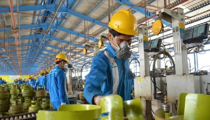 Projo Usul Pemerintah Bentuk Badan Pengendali LPG Subsidi Tengah Diselimuti Gejolak Minyak Dunia #Berita