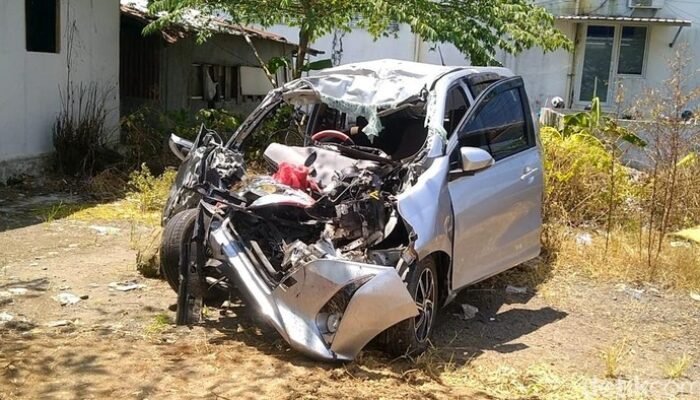 “4 Pemudik Bekasi Terlantar, Tragedi Tol Tegal Bernasib Sial”