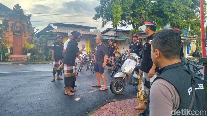 Bule AS Ditangkap Pecalang karena Keluyuran di Jalan Saat Nyepi di Bali: Pelanggaran atau Pemahaman yang Terselenggara?