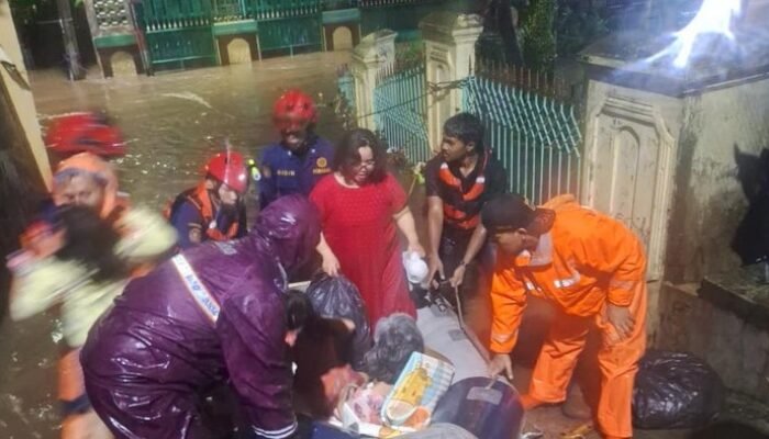 Darurat Banjir Ciracas: 47 Warga, dari Ibu Hamil hingga Balita, Selamat Berkat Damkar!