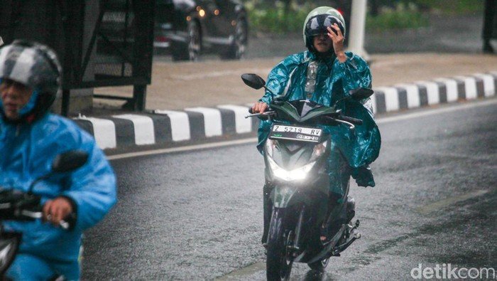 Dari Jakarta ke Kepulauan Seribu, Hujan Lebat Diprediksi Ampas Hingga Akhir Maret