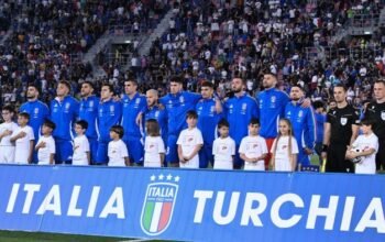 Italia Tanpa Del Piero dan Totti, Irlandia Utara Berani Bersaing