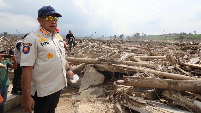 Krisis Tanah: Pemerintah Percepat Pemulihan Sawah dan Lumpur Pascabencana Sumatera, Solusi Jangka Panjang?
