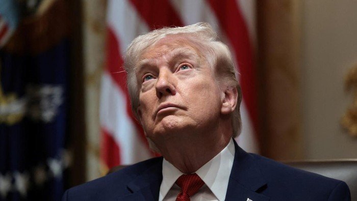 Ketua Parlemen Iran Disebut Negosiasi dengan AS, Trump Bocorkan Rincian!